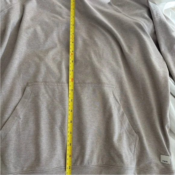 Vuori Halo Oversized Hoodie Oyster Heather
Size XSmall - Picture 4 of 7